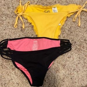 2 swimsuit bottoms